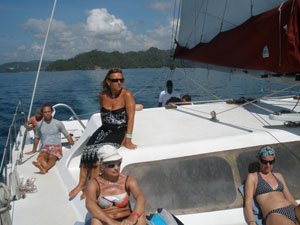 Catamaran Tours in Samana, Dominican republic. Samana Sailing Catamaran & Snorkeling Tour to Cayo Farola. Excursions from your Hotel in Samana.